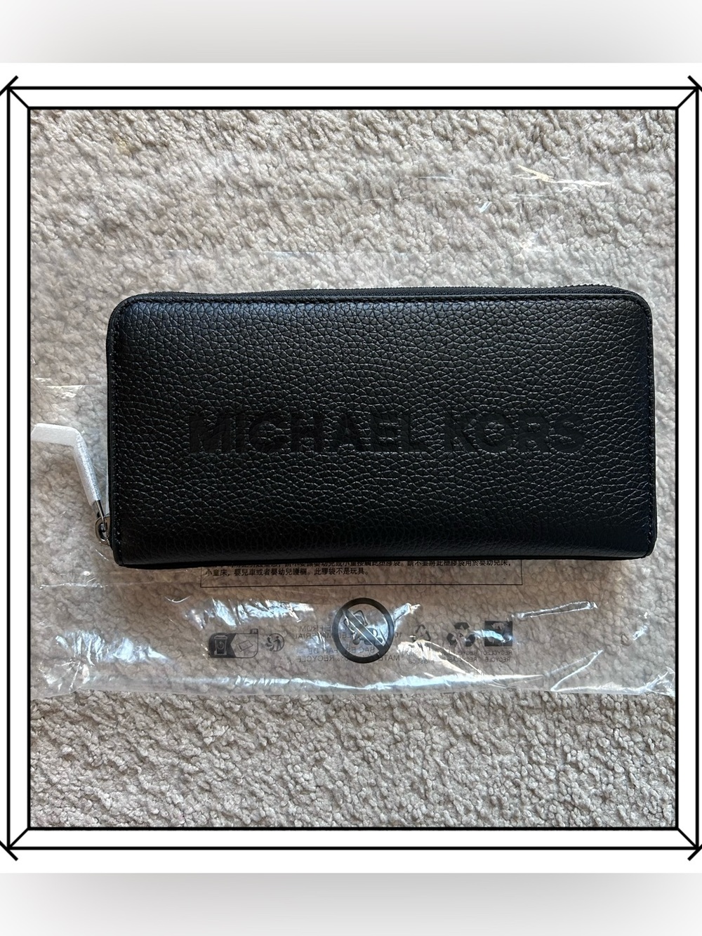 Michael Kors Cooper Pebbled Leather Logo Smartphone Zip Long Wallet Black OS